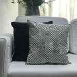 Almofada sarja geométrica branco e preto