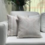 Almofada jacquard adamascado rosa