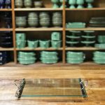 BANDEJA VIDRO ALÇA PRATA