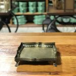 BANDEJA QUADRADA OURO