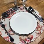 Jogo americano redondo linho rosas vermelhas