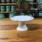 Prato de bolo ceramica flores branco e rosa