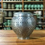 Pote vazado com tampa alpaca