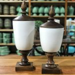 pote com tampa ceramica e madeira