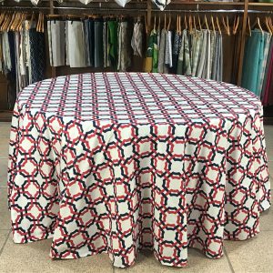 TOLHA DE MESA   BRANCO MARINHO E VERMELHO GEOMETRICA