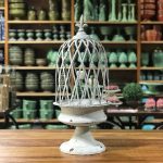 Vaso ânfora cúpula branca ferro