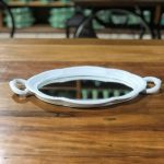 BANDEJA VINTAGE OVAL ESPELHADA BRANCA