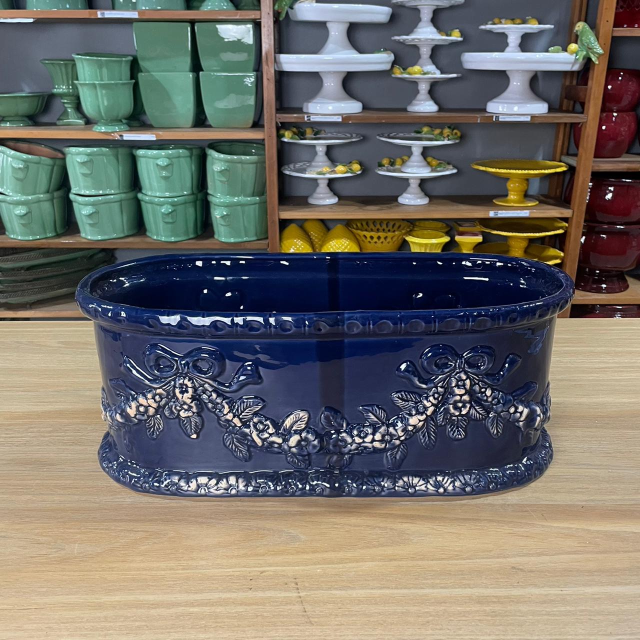 Floreira alta guirlanda cerâmica azul