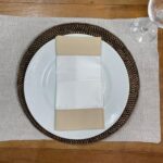 Guardanapo Percal Branco com Barra Bege