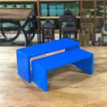 Mini mesa madeira retangular azul