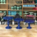 Prato de bolo azul escuro