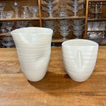 VASO CERÂMICA BEGE BORDA IRREGULAR