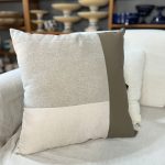 ALMOFADA 3 CORES LINHO COURO FENDI LISTRA DESCASADA