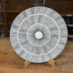 PRATO CERÂMICA ETNICO FUNDO BRANCO