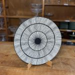 PRATO CERÂMICA ETNICO FUNDO PRETO