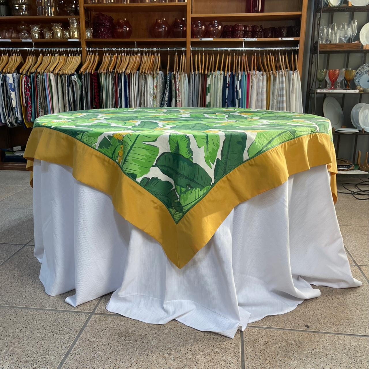 SOBRETOALHA BANANEIRA COM BARRA AMARELA