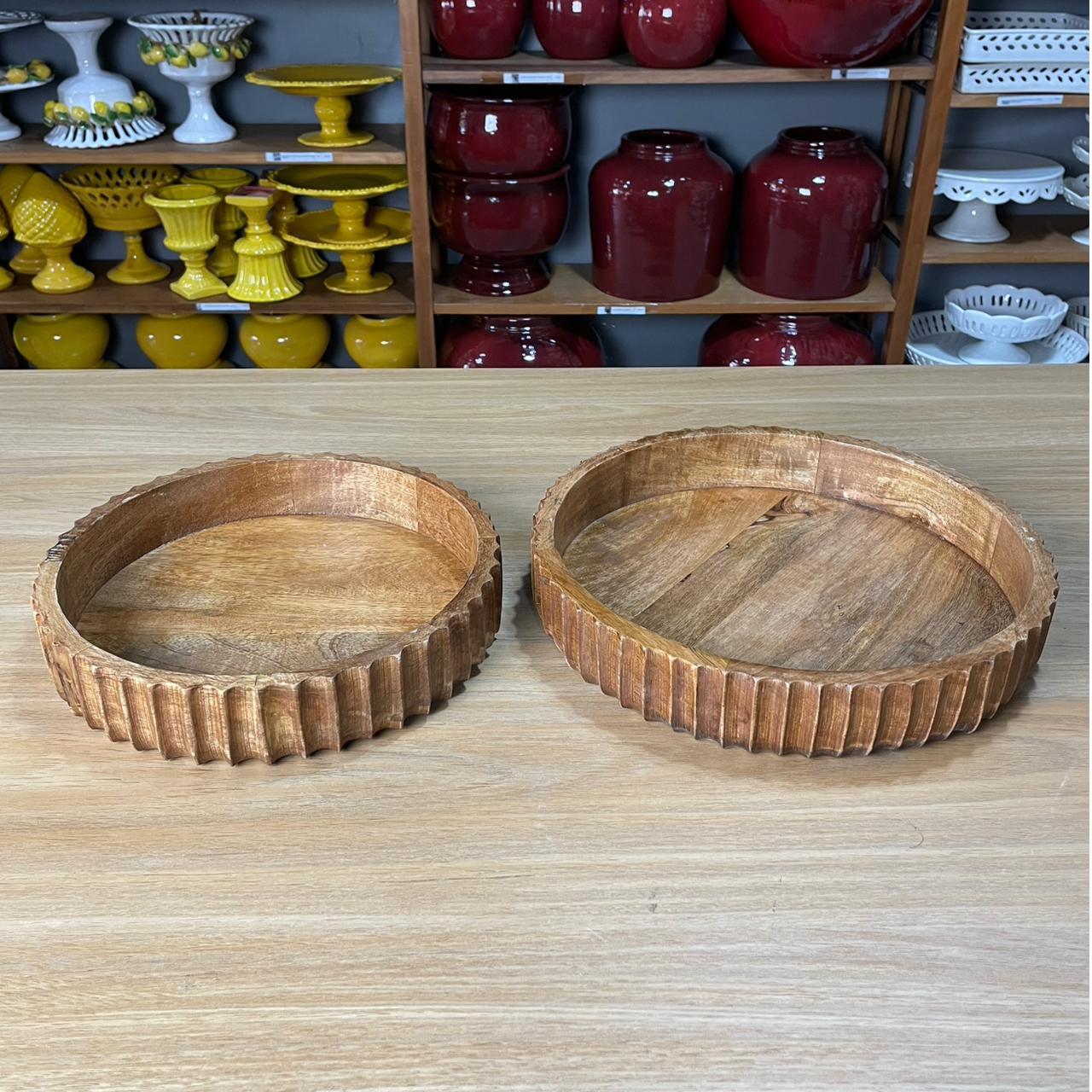 BANDEJA MADEIRA CANELADA REDONDA